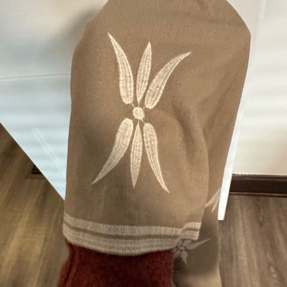 Zara Tan/Cream Embroidered Dress - Picture 7 of 9